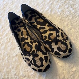 Rothy’s Desert Cat Print Flats (10.5) NWOT